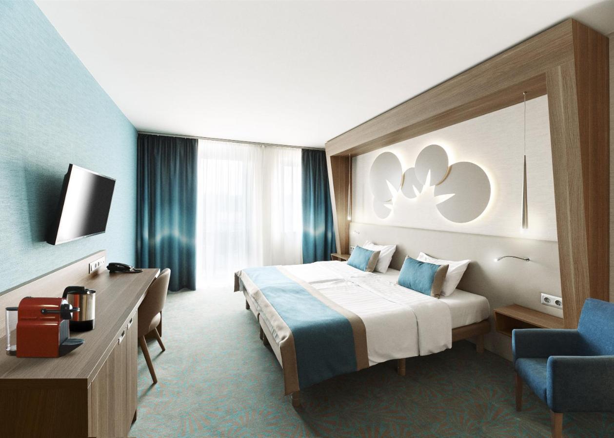 โรงแรมยูโรปา ฟิท เฮวิซ ภายนอก รูปภาพ