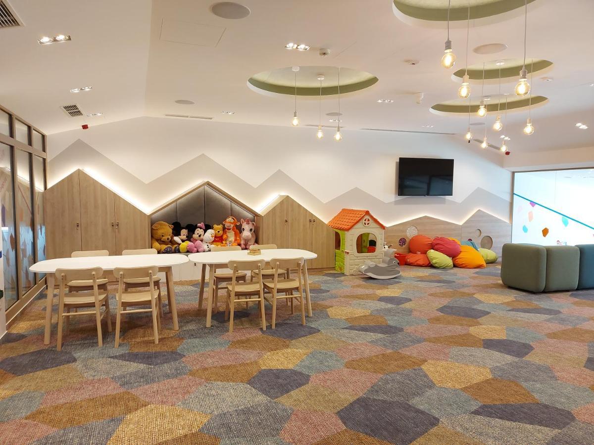โรงแรมยูโรปา ฟิท เฮวิซ ภายนอก รูปภาพ