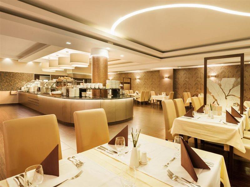โรงแรมยูโรปา ฟิท เฮวิซ ภายนอก รูปภาพ